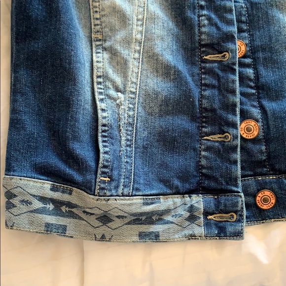 NWOT Mavi Jeans Small sleeveless faded jean jacket - Picture 5 of 9